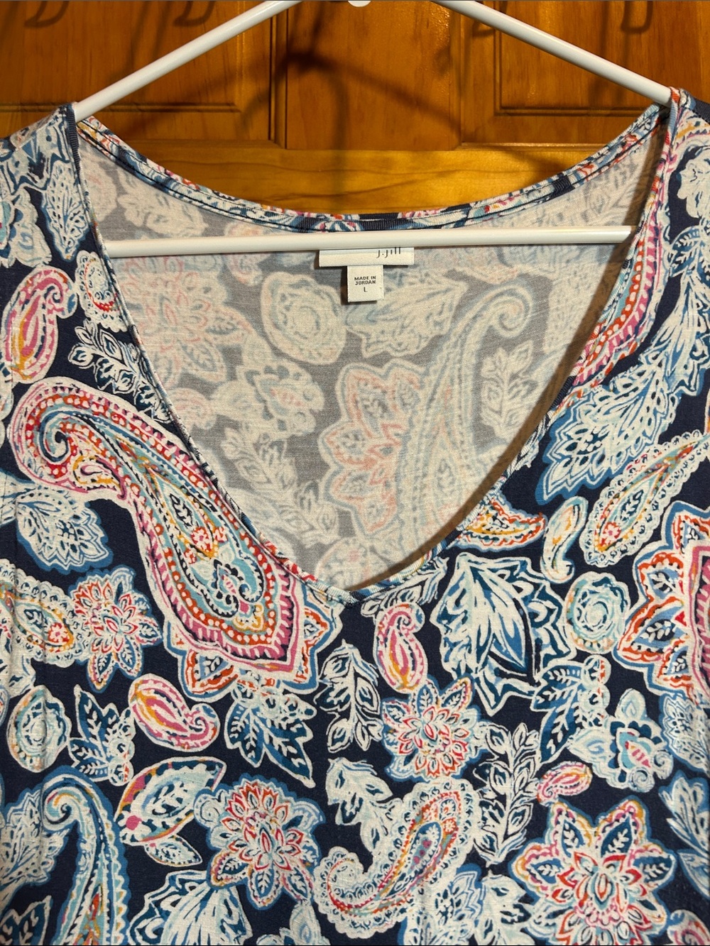 Garment on Hanger - Picture 3 of 14